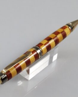 Big-ben-cigar-segmented-red-heard-yellow-heard-hand-made-pen